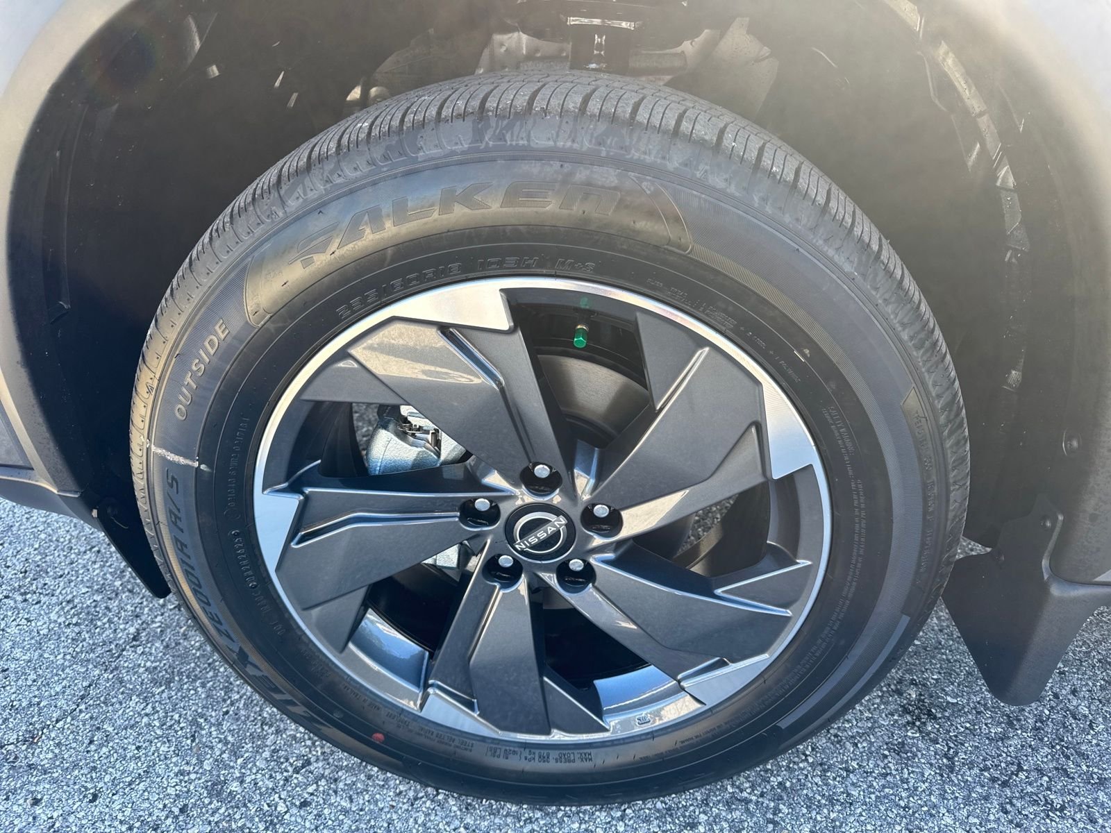 New 2026 Nissan Rogue SV 4D Sport Utility