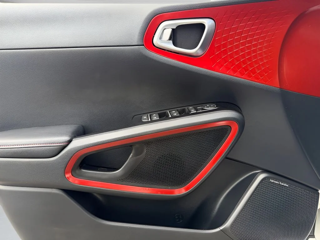 2022 Kia Soul Turbo - Photo 10