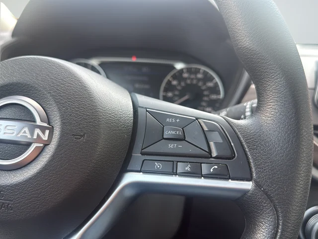 Used 2023 White Nissan 2.5 SV image 17