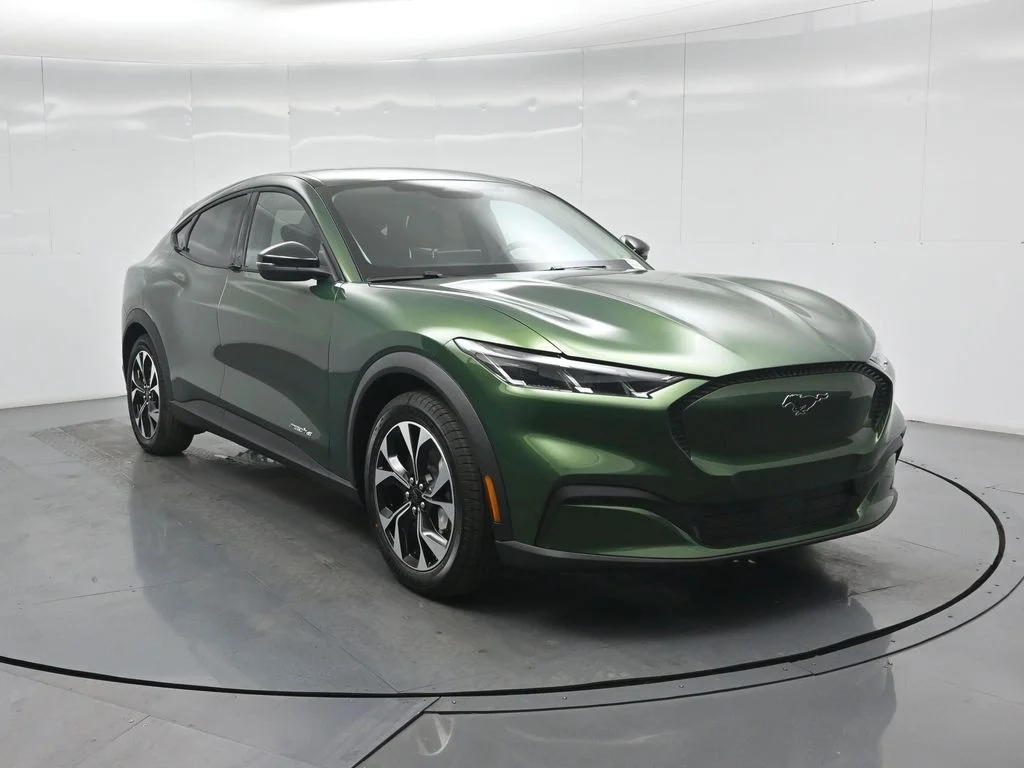 New 2026 Green Ford Select image 42
