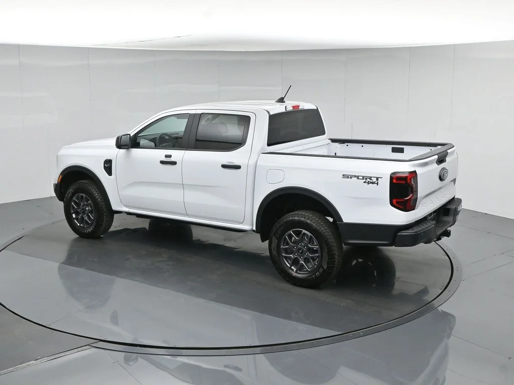 New 2026 Oxford White Ford XLT image 39