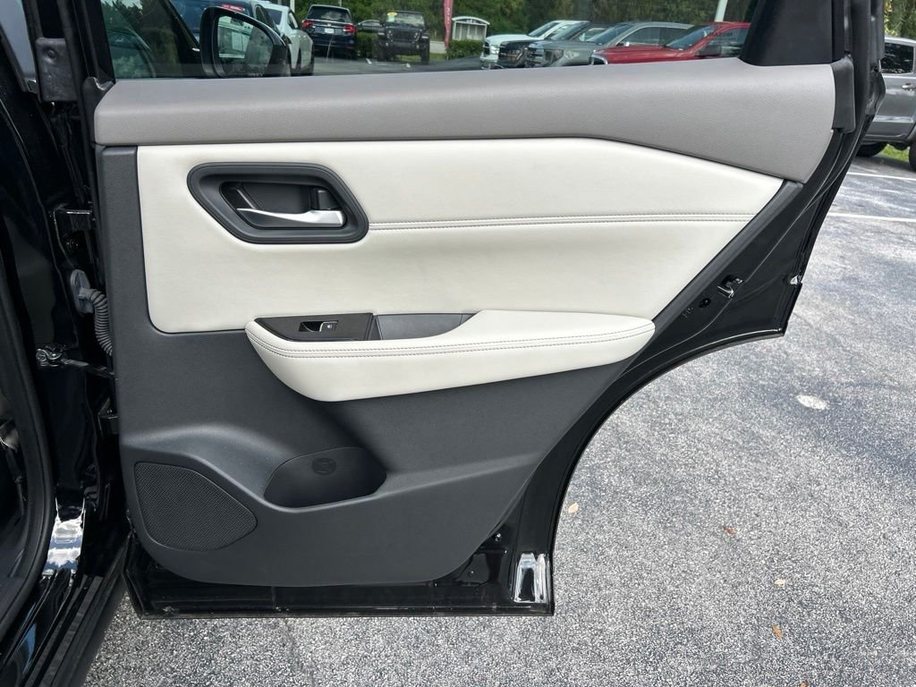 Used 2025 Black Nissan SL image 47