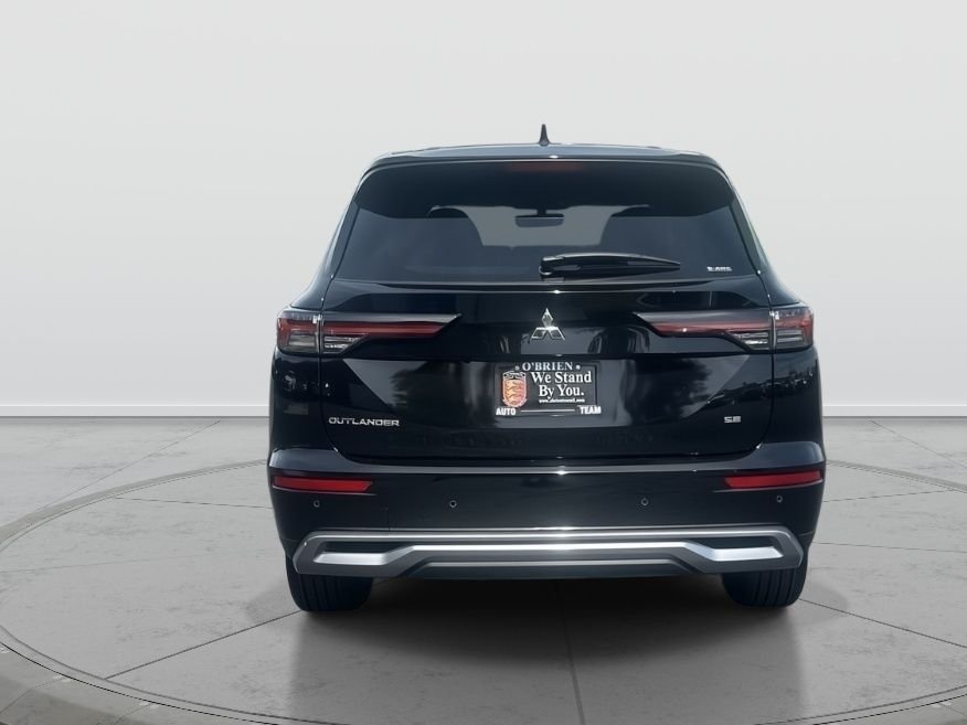 New 2026 LABRADOR BLK PR Mitsubishi SE image 11