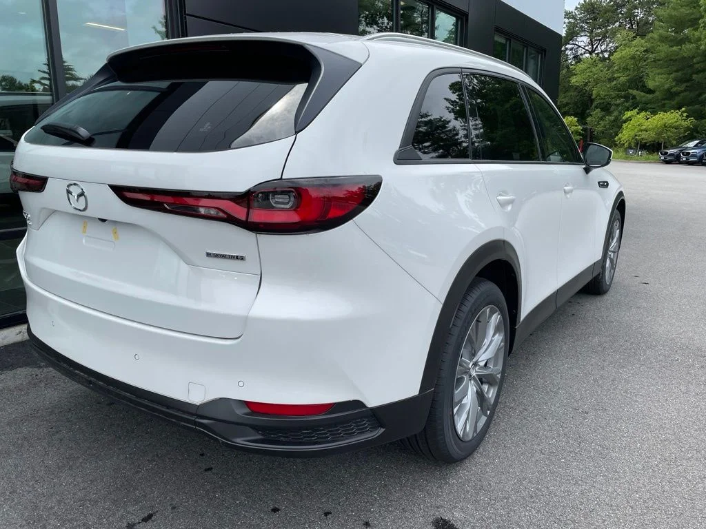 New 2026 Rhodium White Premium Mazda 3.3 Turbo Preferred AWD image 7