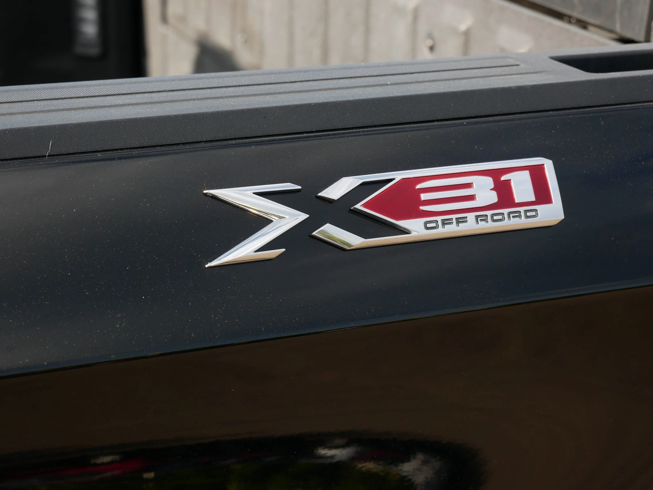 Certified Used 2020 Onyx Black GMC SLT image 18