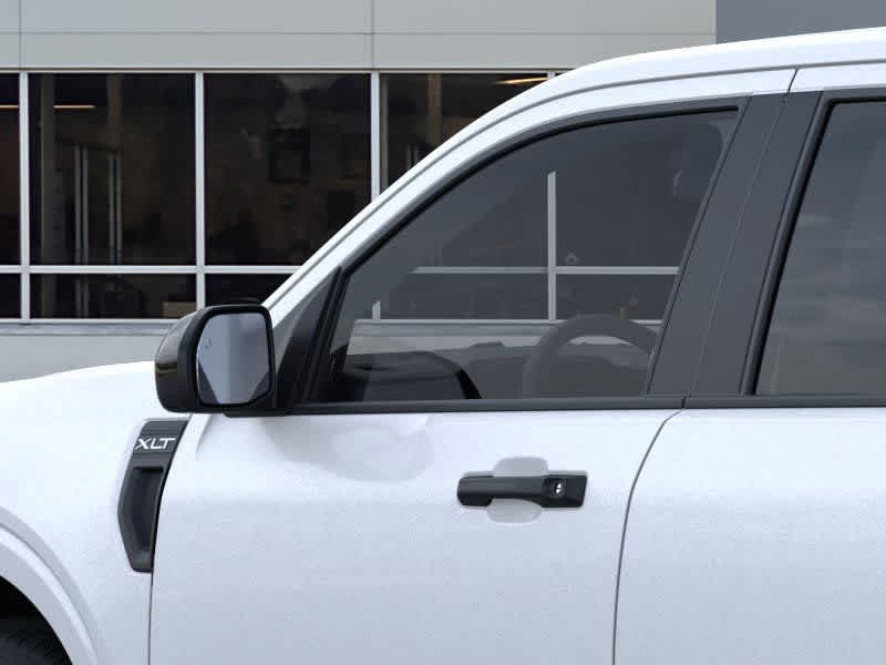 New 2025 Space White Metallic Ford XLT image 21