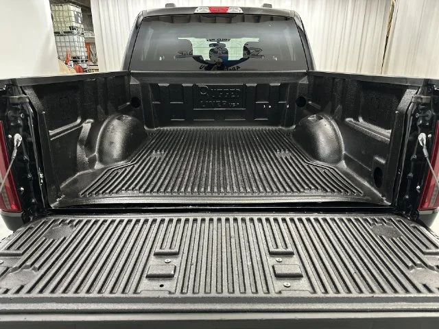 Used 2025 Black Ford XLT image 23