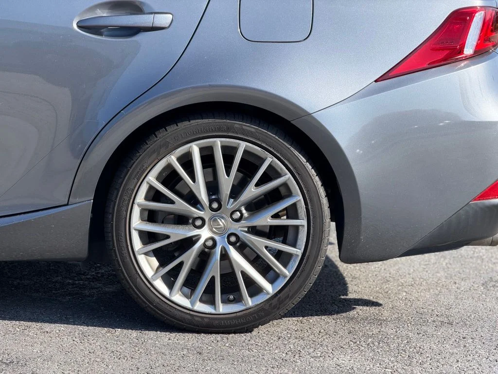 Used 2016 Gray Lexus 200t image 3