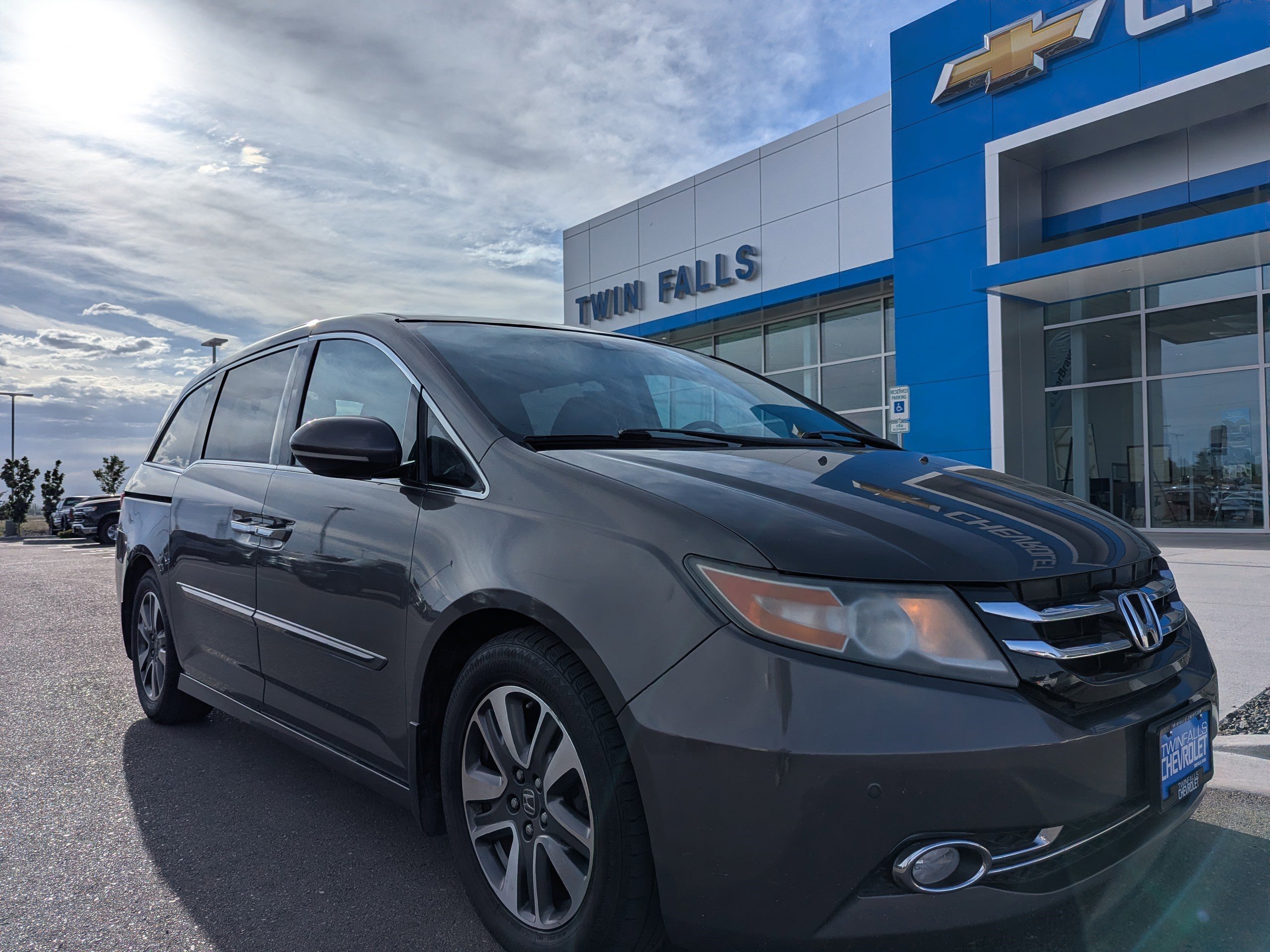 2015 Honda Odyssey Touring Elite's photo