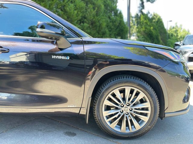 2020 Toyota Highlander Hybrid Platinum