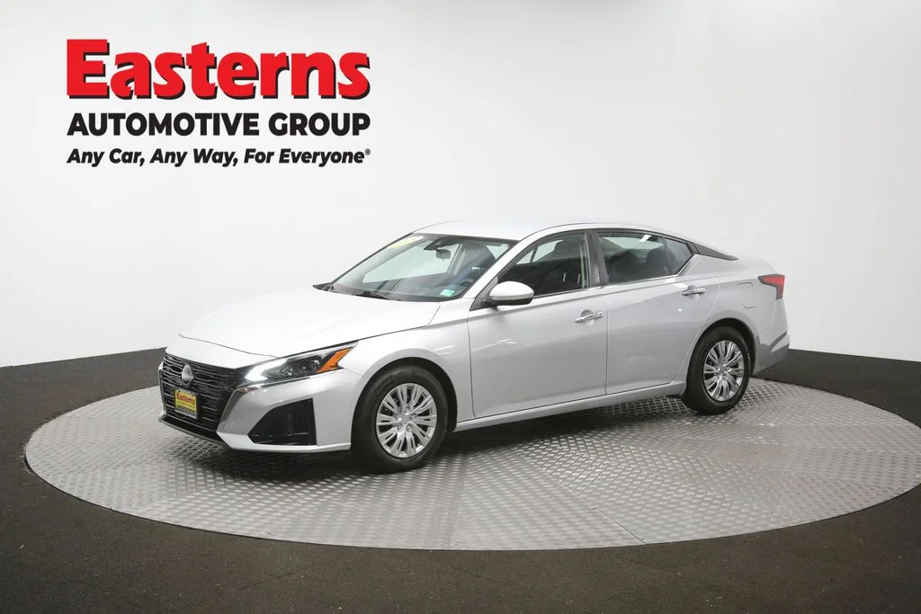 Used 2023 Silver Nissan 2.5 S image 55