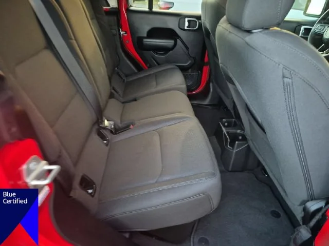 Used 2023 Red Jeep Sport S image 33
