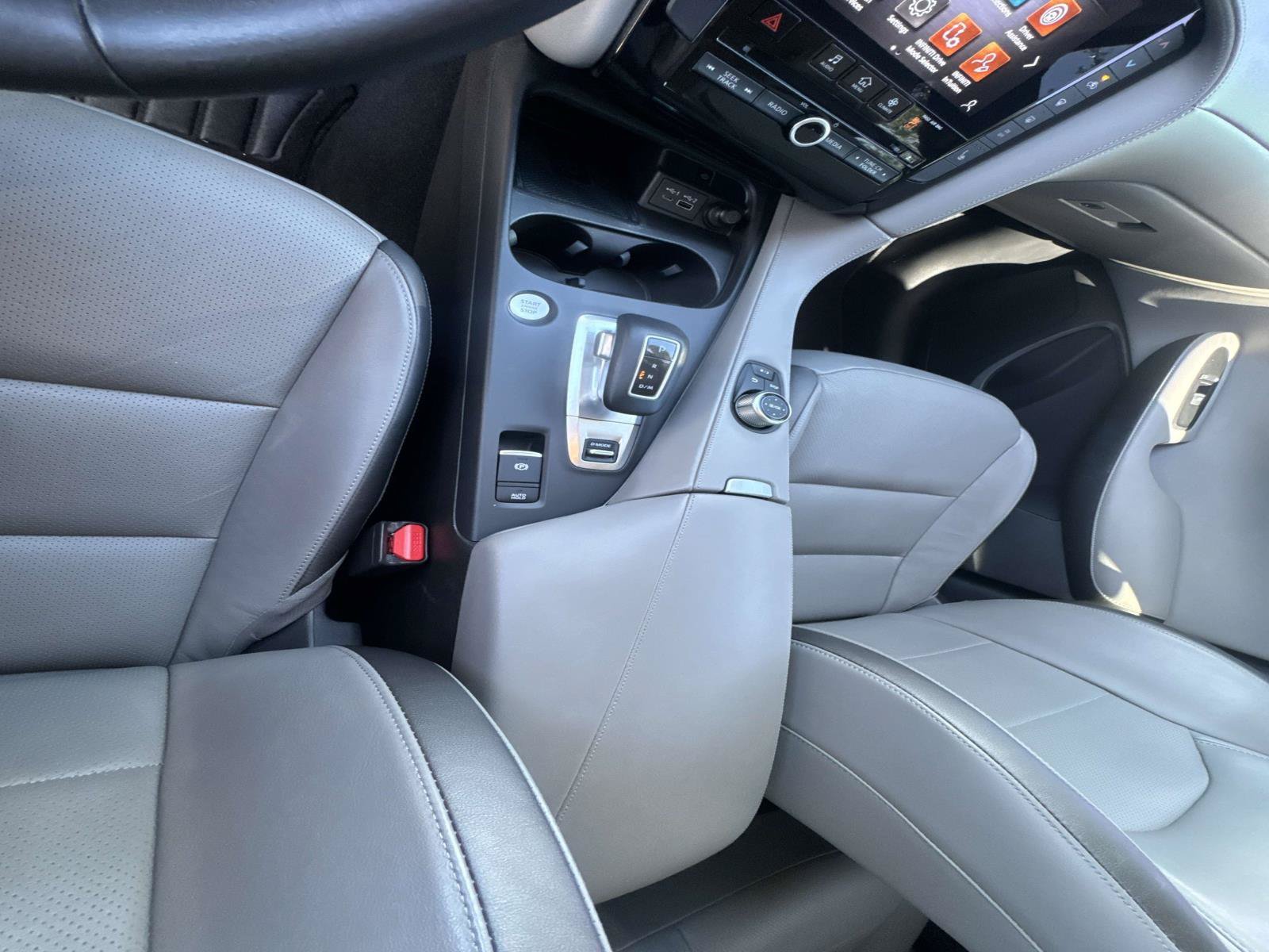Used 2023 Gray INFINITI LUXE image 26