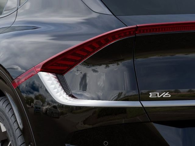 2025 Kia EV6 Wind - Photo 11