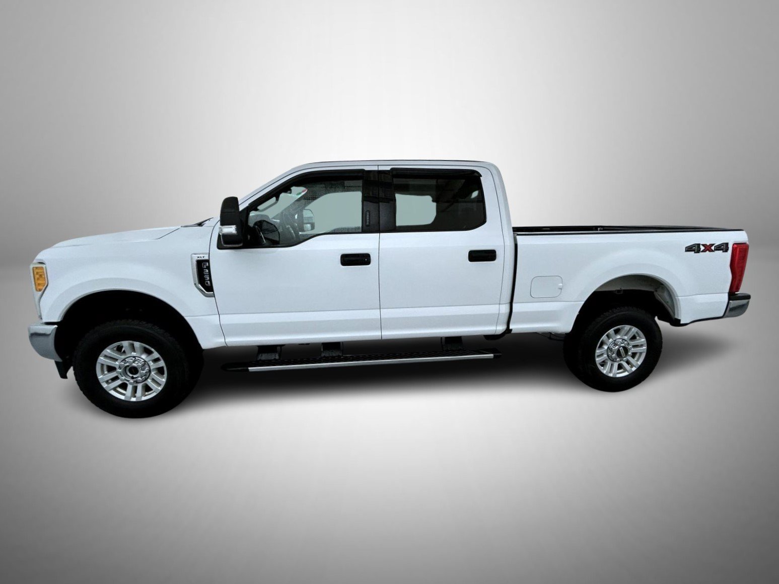 Used 2017 White Ford XLT image 8