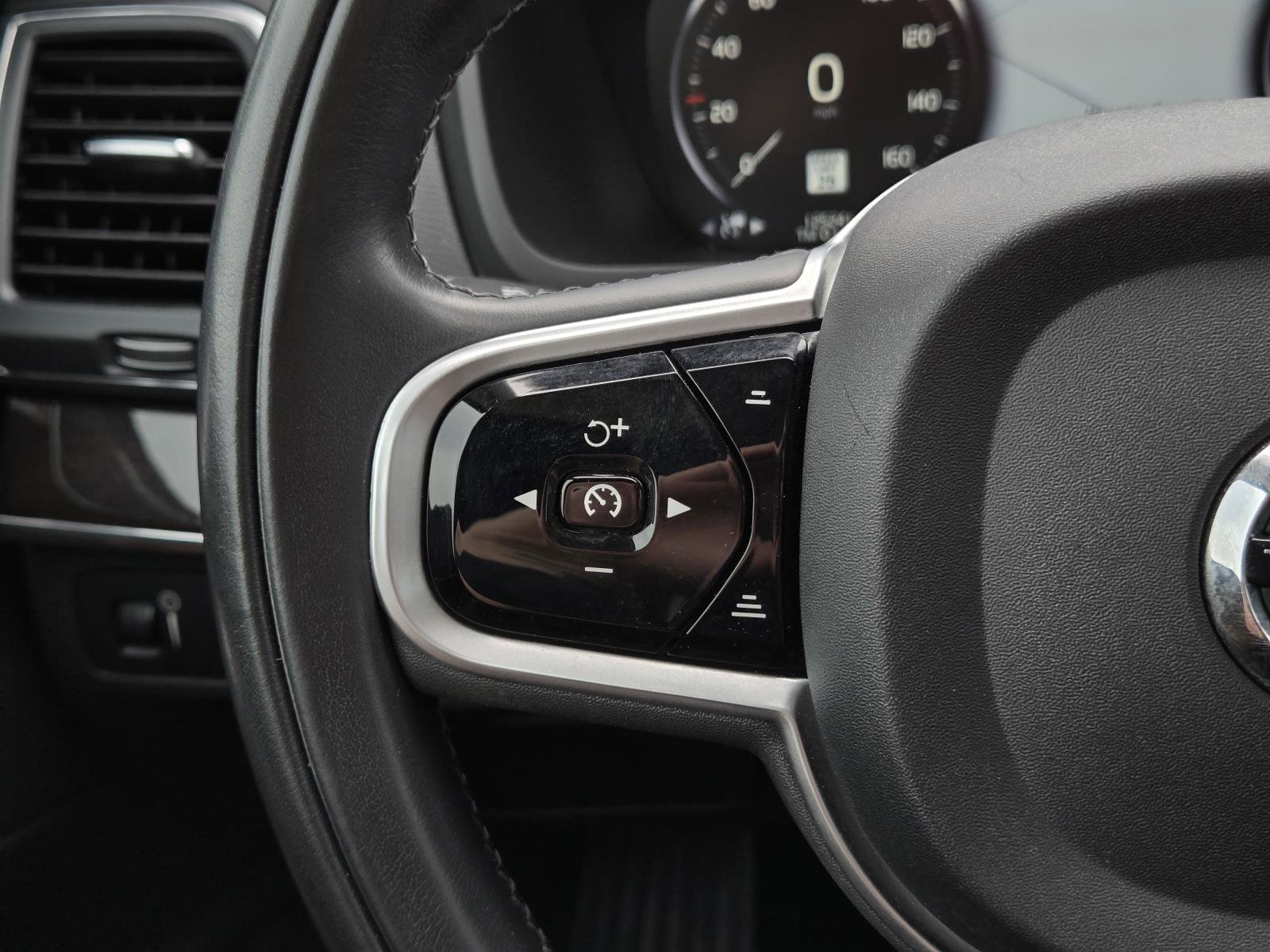 Used 2019 Gray Metallic Volvo Momentum image 17