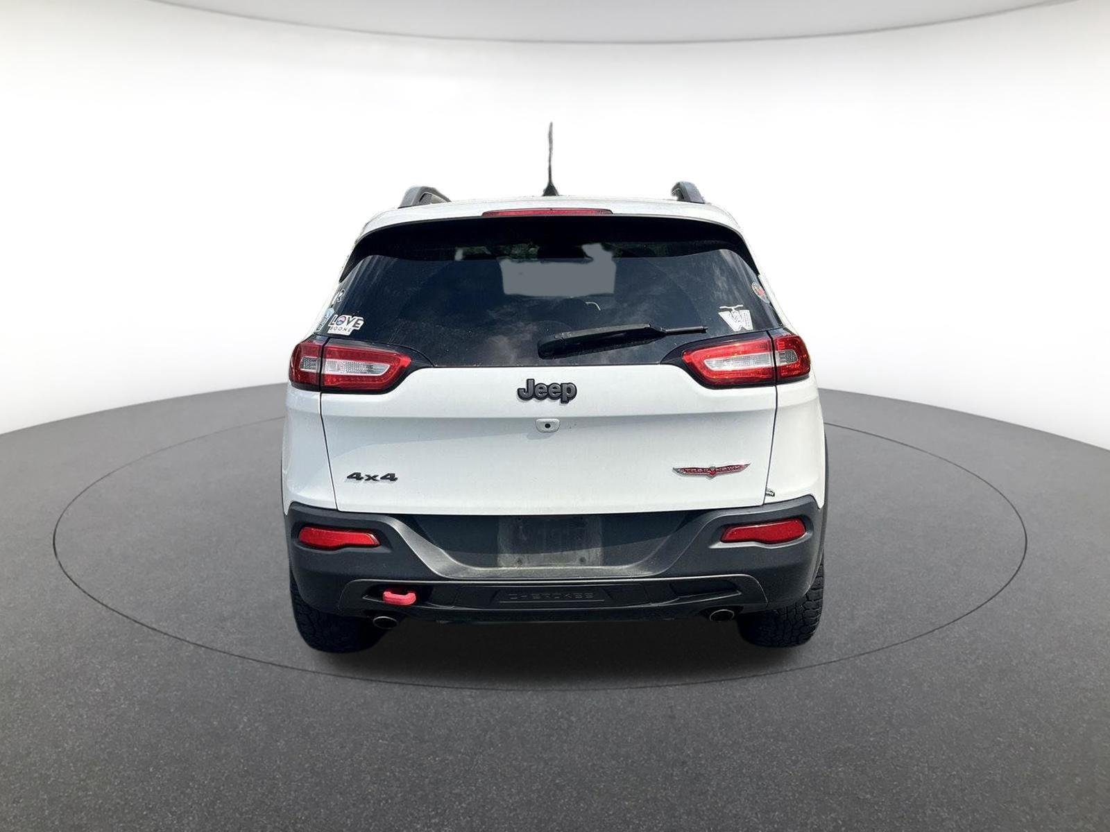 Used 2016 Bright White Clearcoat Jeep Trailhawk image 6