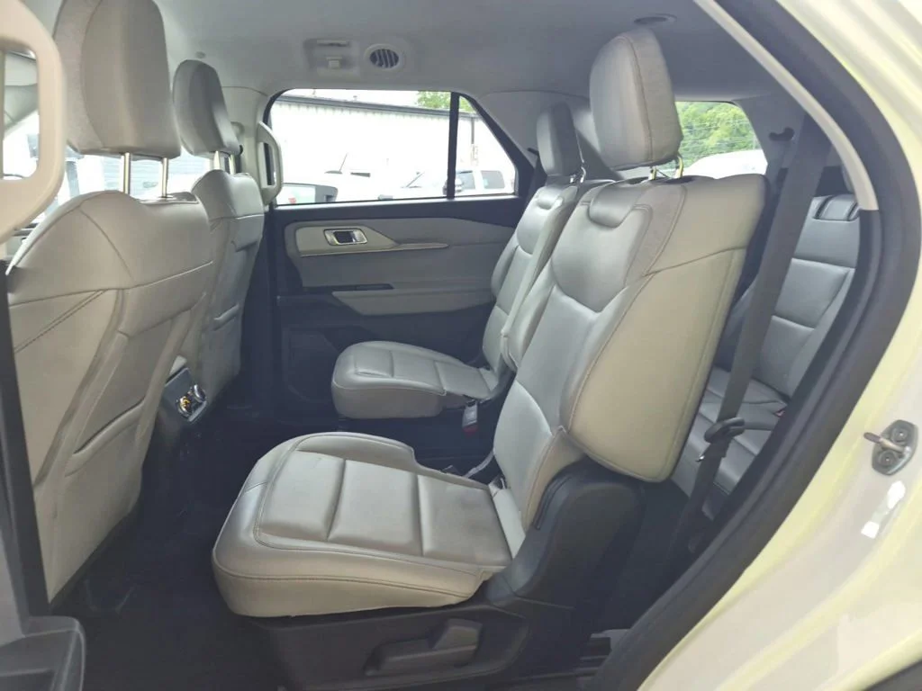 Used 2025 White Ford Active image 2