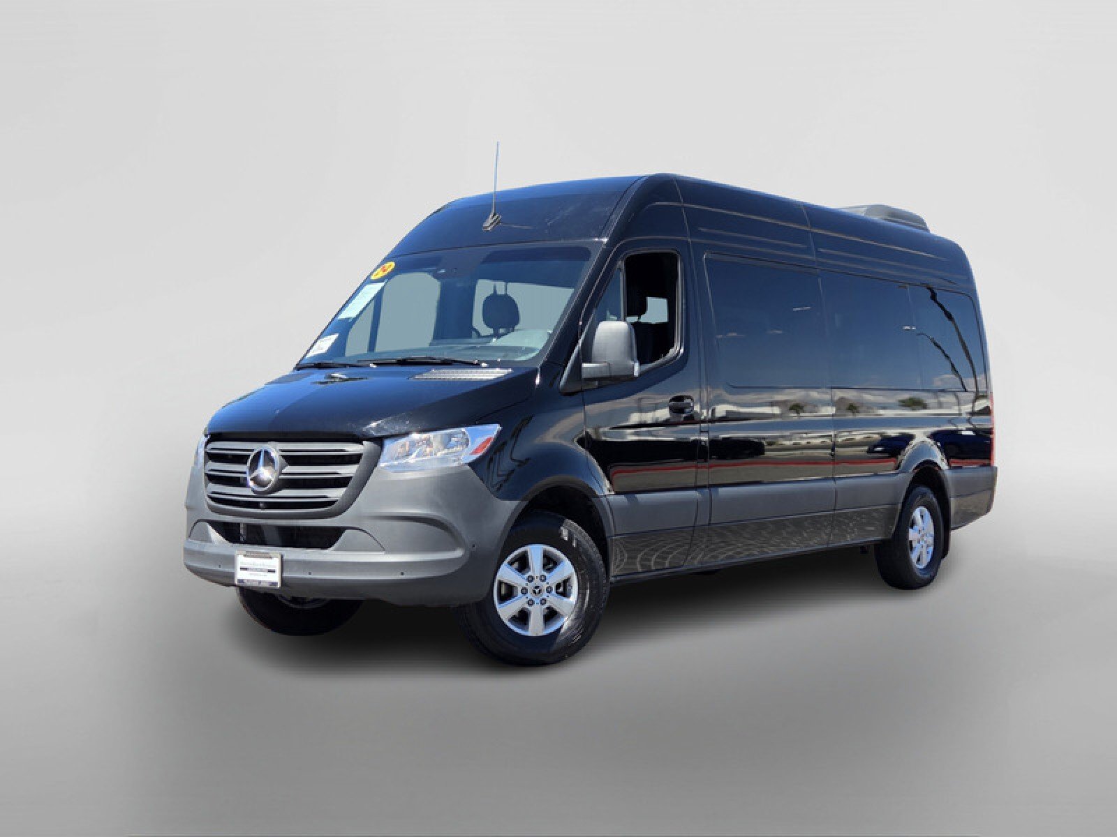 2024 Mercedes-Benz Sprinter 2500 170 WB HO High Roof's photo