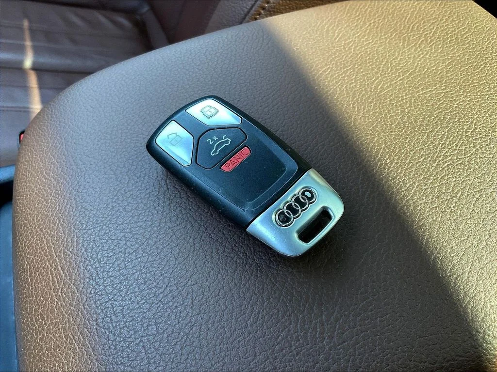 Used 2019 Moonlight Blue Audi 2.0T Premium Plus image 35