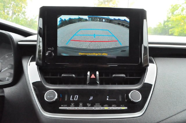 Certified Used 2025  Toyota LE image 34
