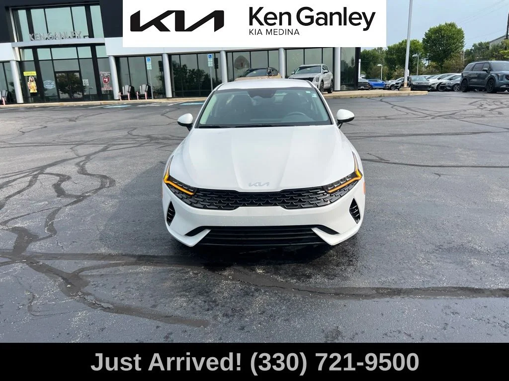Certified Used 2022 White Kia LX image 2