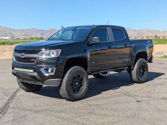 Used 2019 Black Chevrolet Z71 image 7
