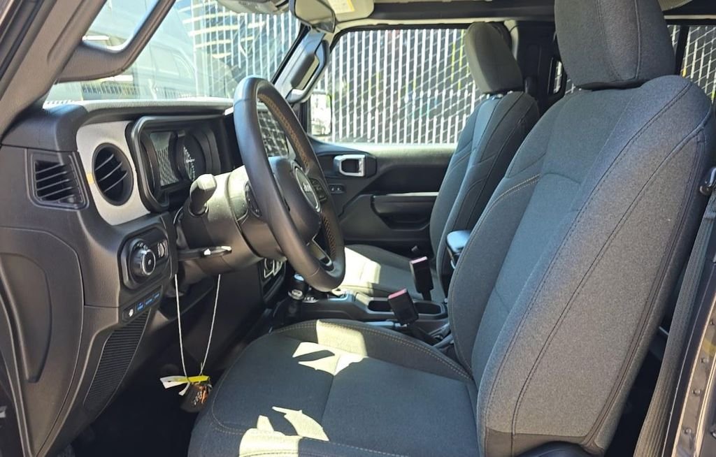 Used 2024 Gray Jeep Sport S 4xe image 7