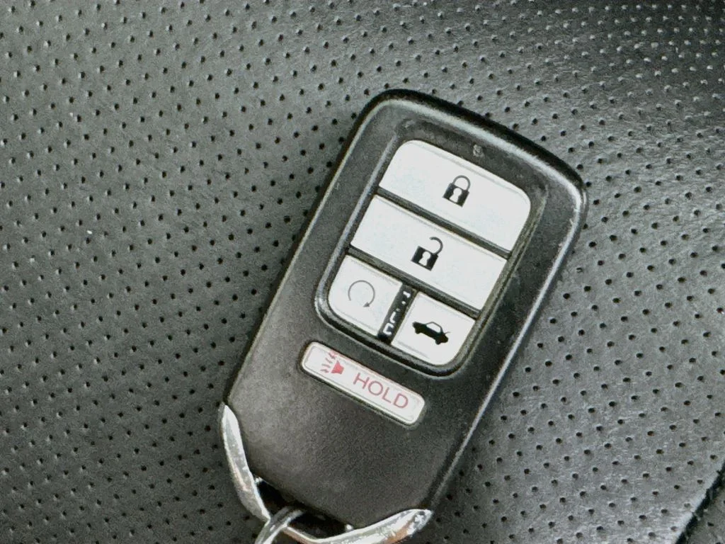 Used 2018 Black Honda Touring image 36
