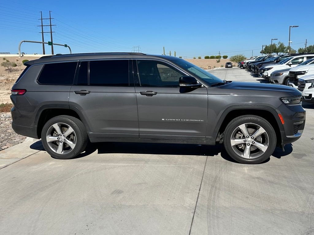 2021 Jeep Grand Cherokee Limited photo 2