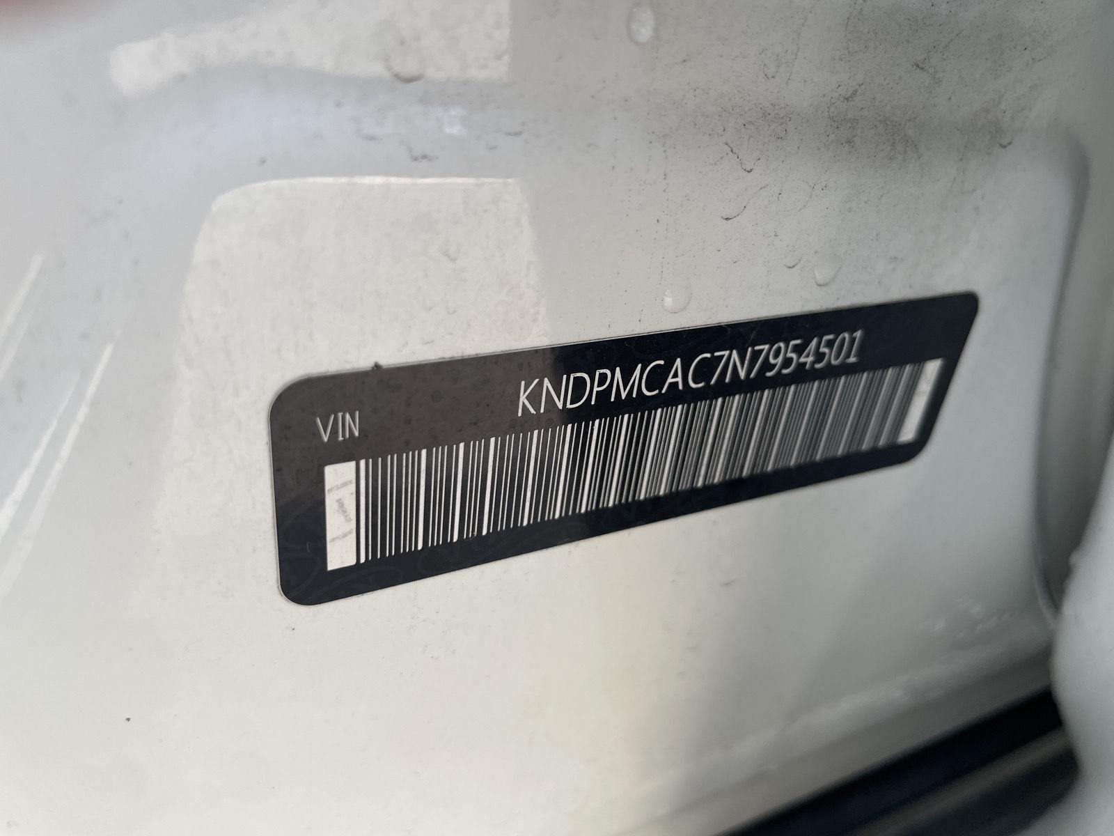 Used 2022 Snow White Pearl Kia LX image 8