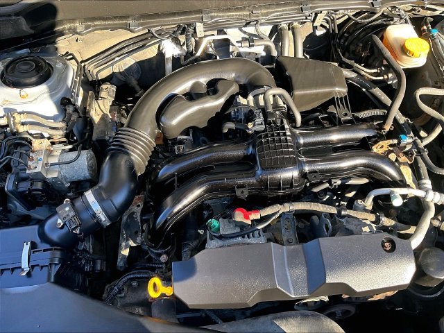 Used 2016 Silver Subaru 2.5i Premium image 33