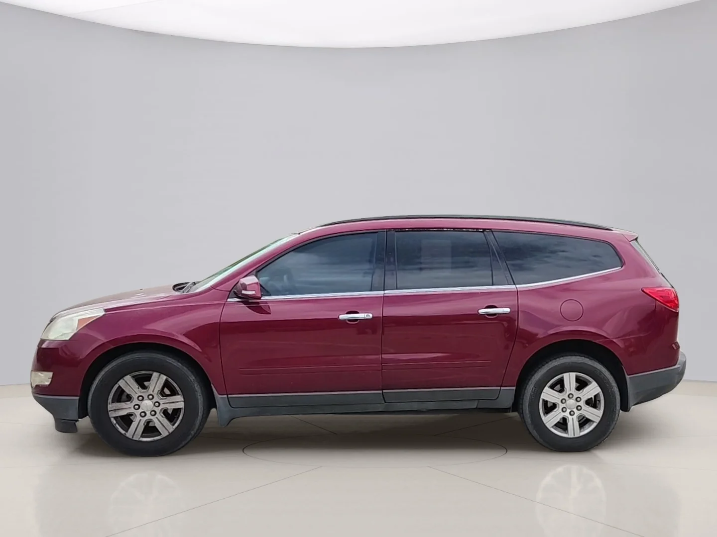 Used 2011 Red Chevrolet  image 2