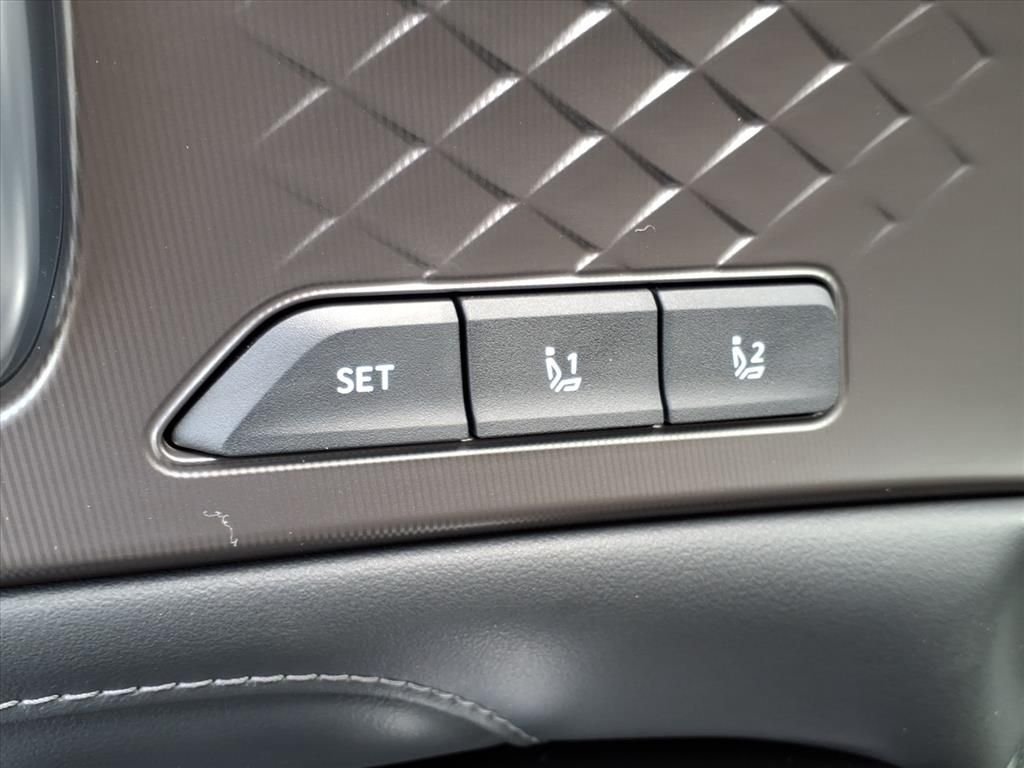 2026 Kia Sorento SX Prestige Hybrid - Photo 12