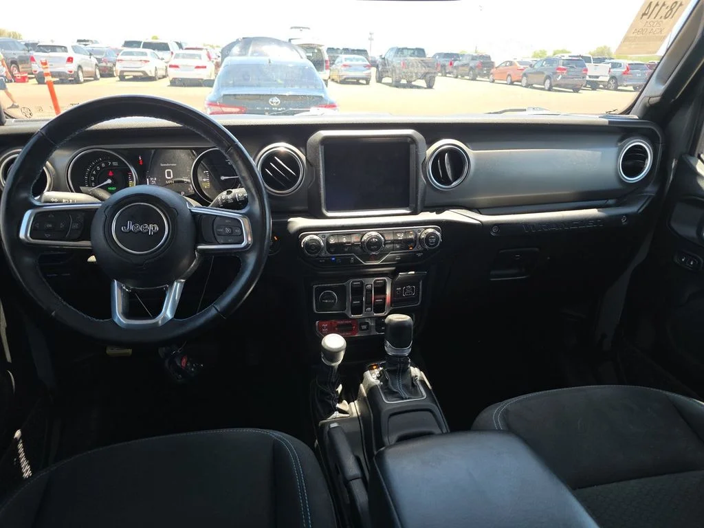 Used 2021 Gray Jeep Unlimited Rubicon 4xe image 6