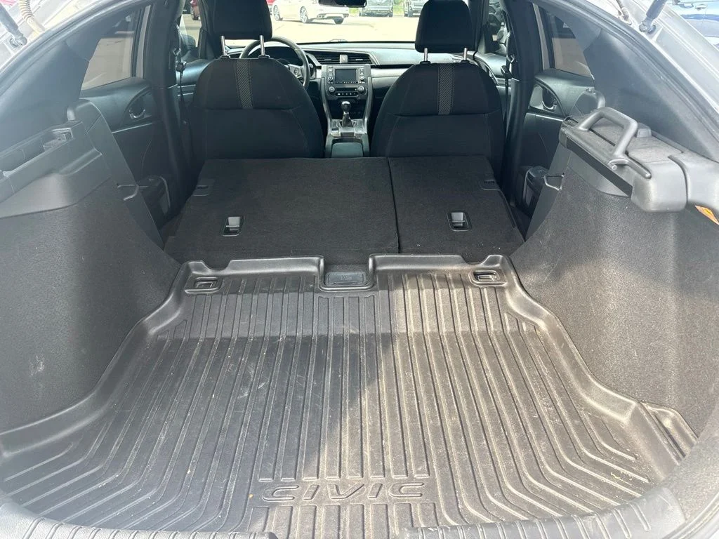 Used 2018 Silver Honda LX image 43