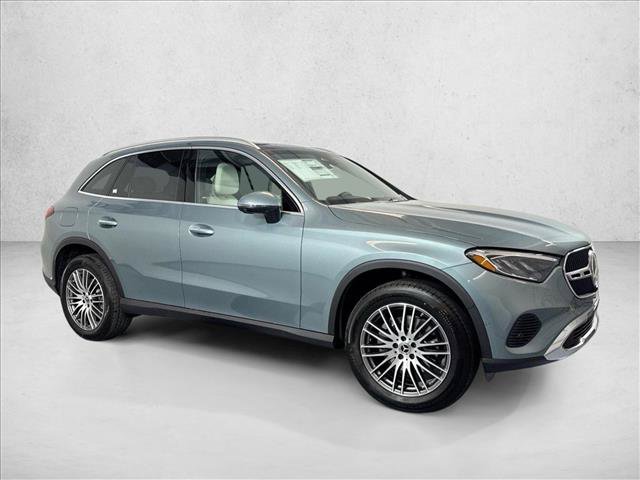 New 2026 Verde Silver Metallic Mercedes-Benz GLC 300 image 33
