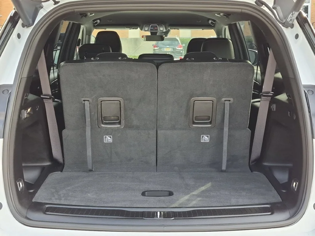 Used 2025 White Jeep Limited image 7