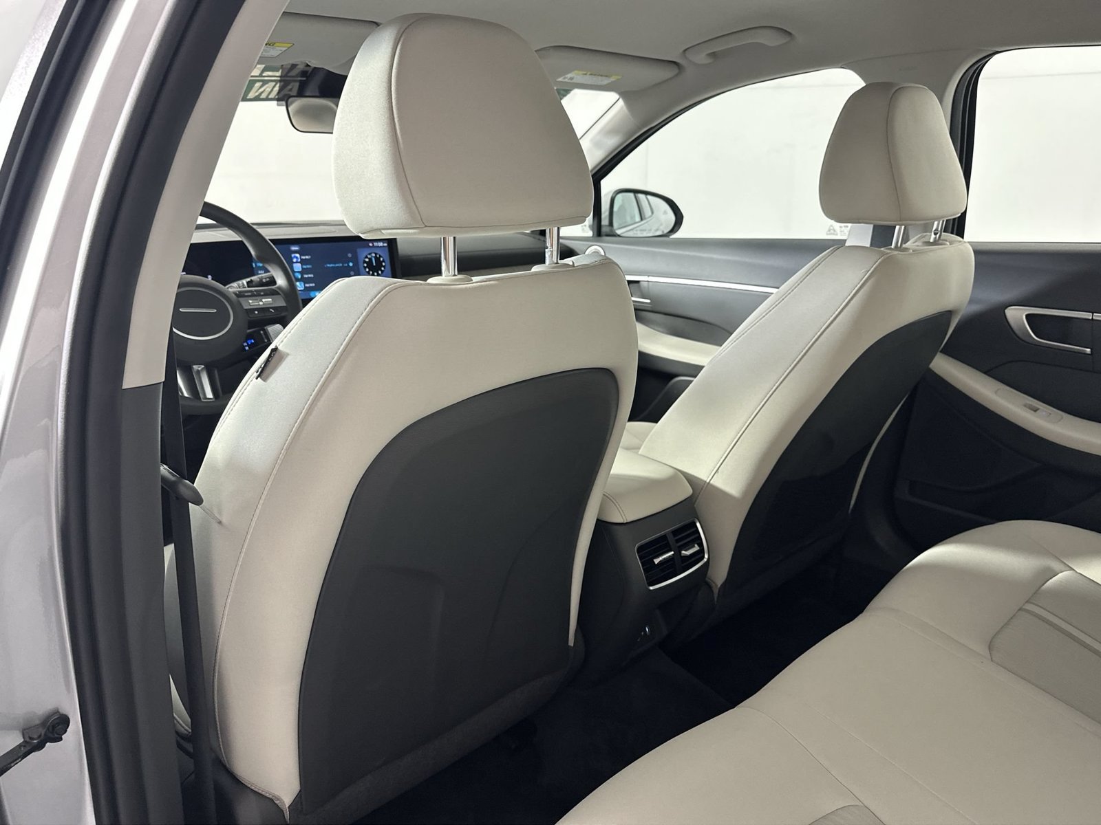 Used 2026 Silver Hyundai Blue image 23
