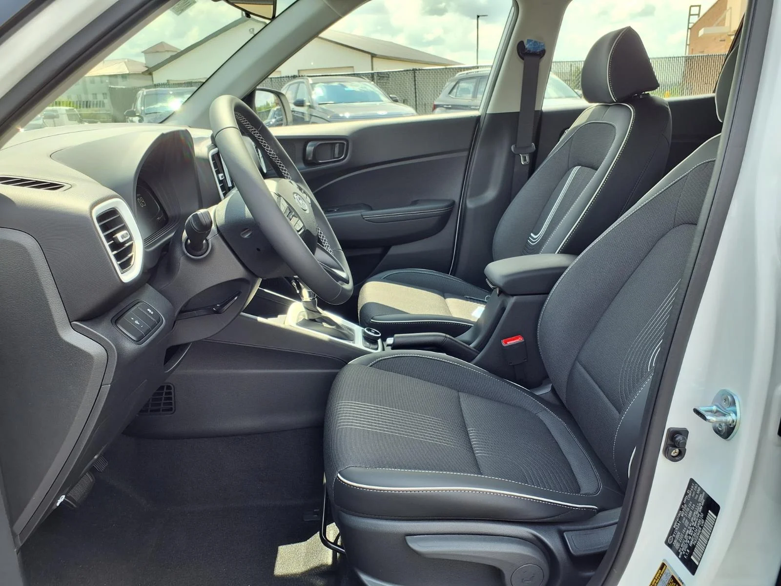 New 2026 Lunar White/Black Roof Hyundai SEL image 15