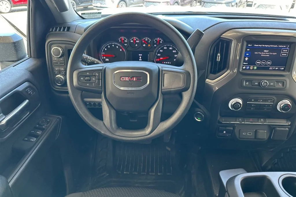 2025 GMC Sierra 3500HD Pro - Photo 12
