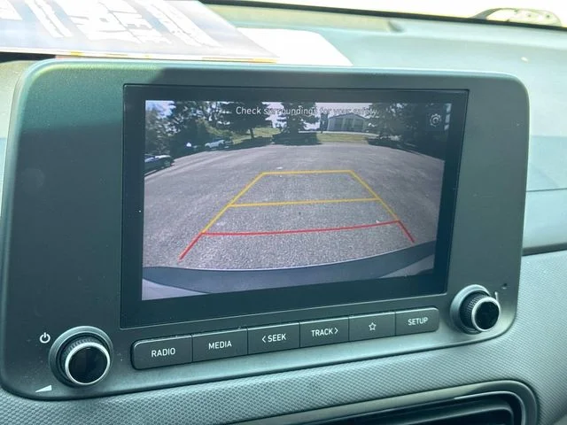 Used 2022 Silver Hyundai SEL image 35