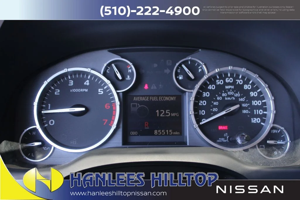 Used 2014 Silver Toyota SR5 image 22