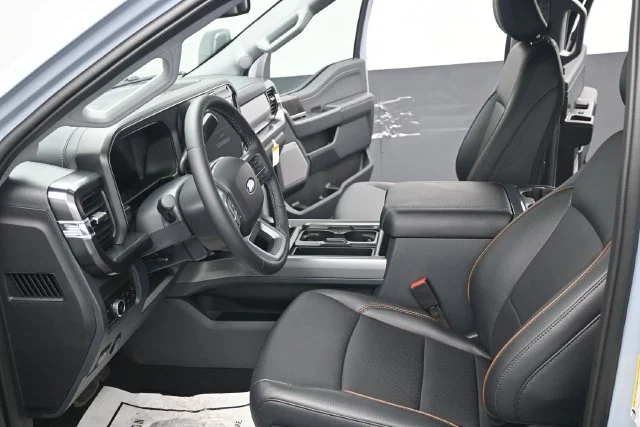 New 2027 Glacier Gray Metallic Tri-Coat Ford F-250® Lariat® image 6