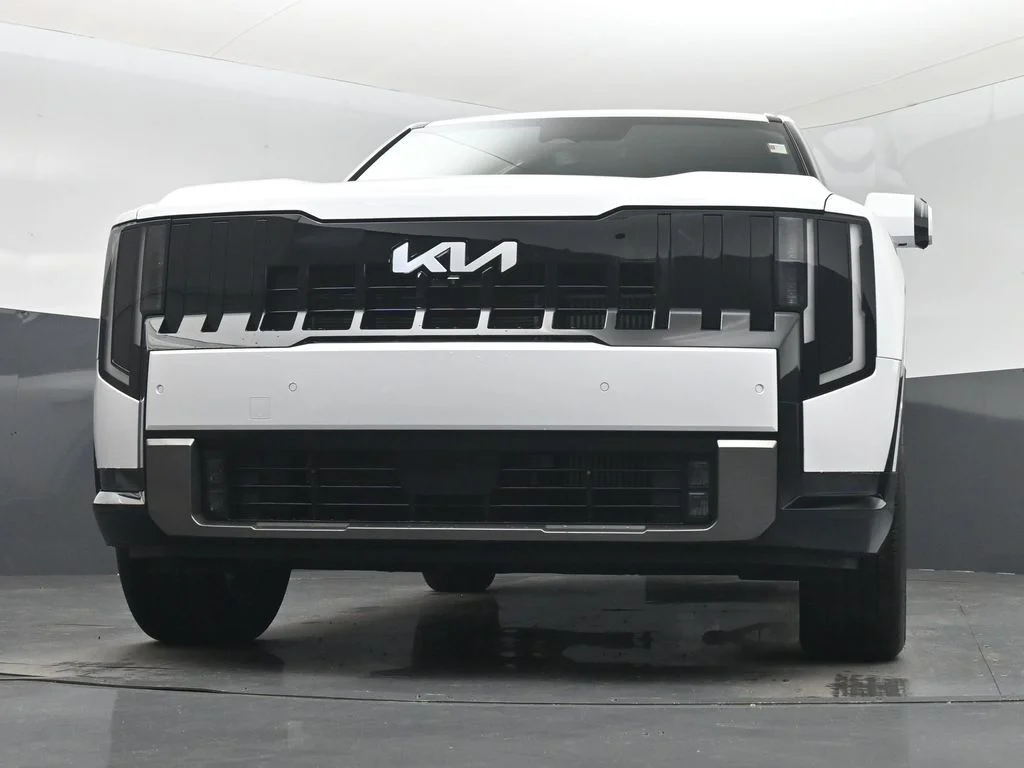 Certified Used 2027 White Kia SX image 31
