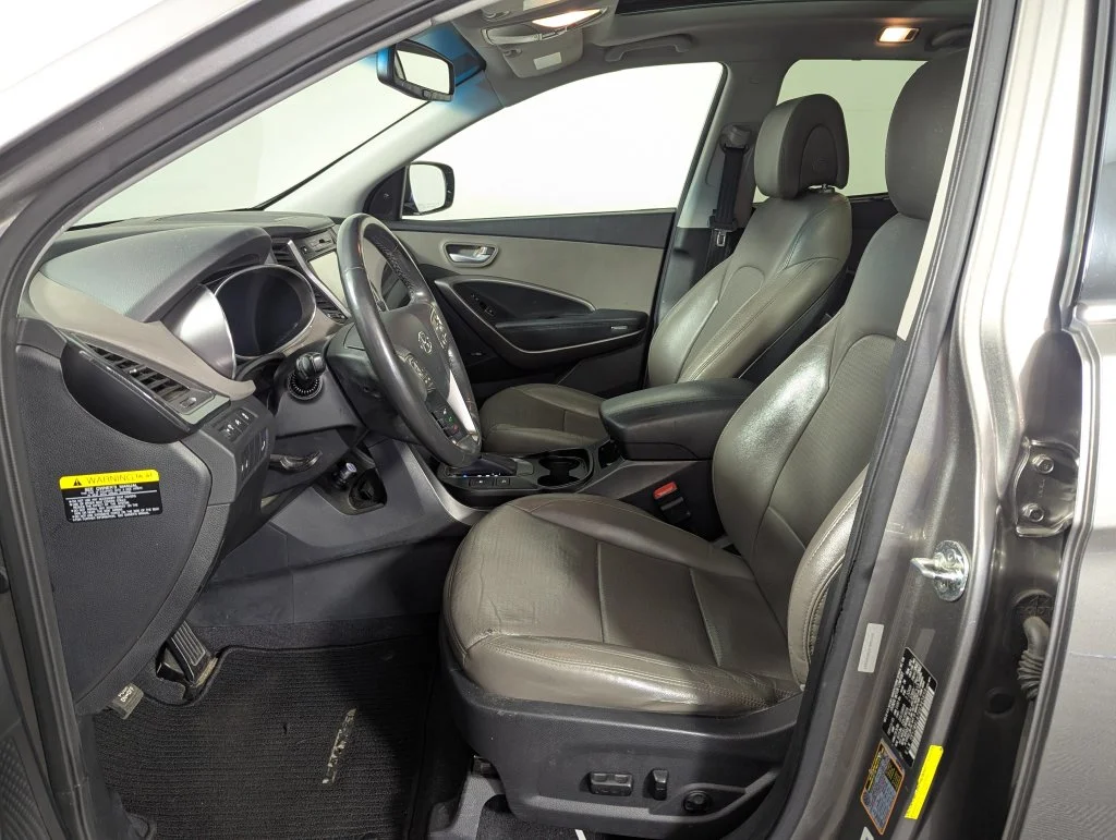 Used 2016 Gray Hyundai 2.0T image 3