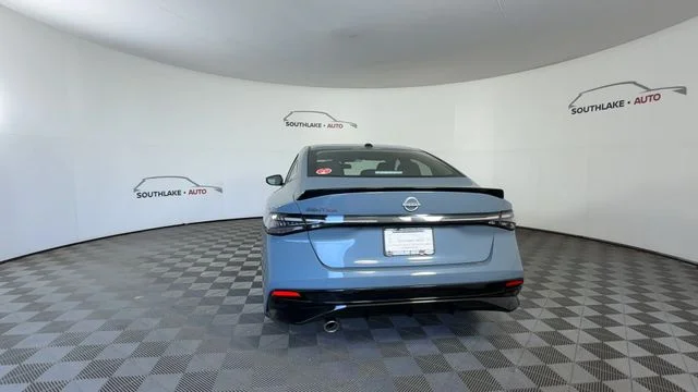 New 2027 Atlantic Gray Metallic Nissan SR image 7