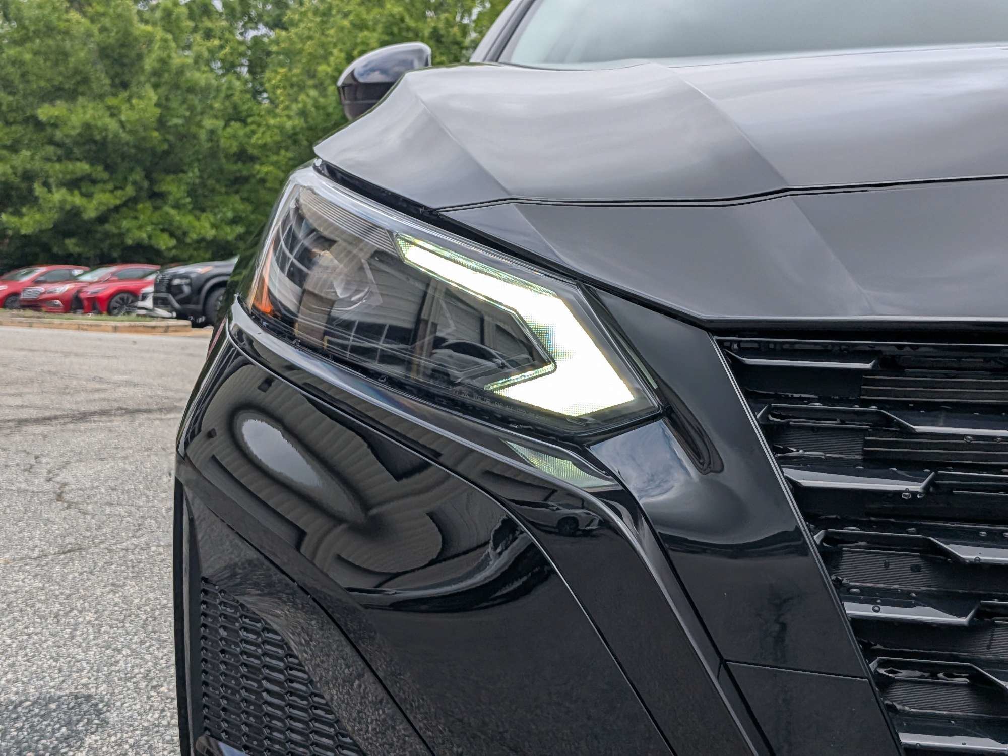 New 2026 Black Nissan 2.5 SR image 8