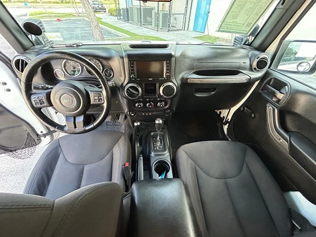 Used 2017 White Jeep Sport image 10