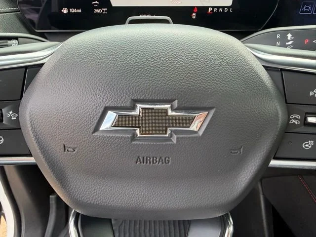 Used 2025 Iridescent Pearl Tricoat Chevrolet Z71 image 20